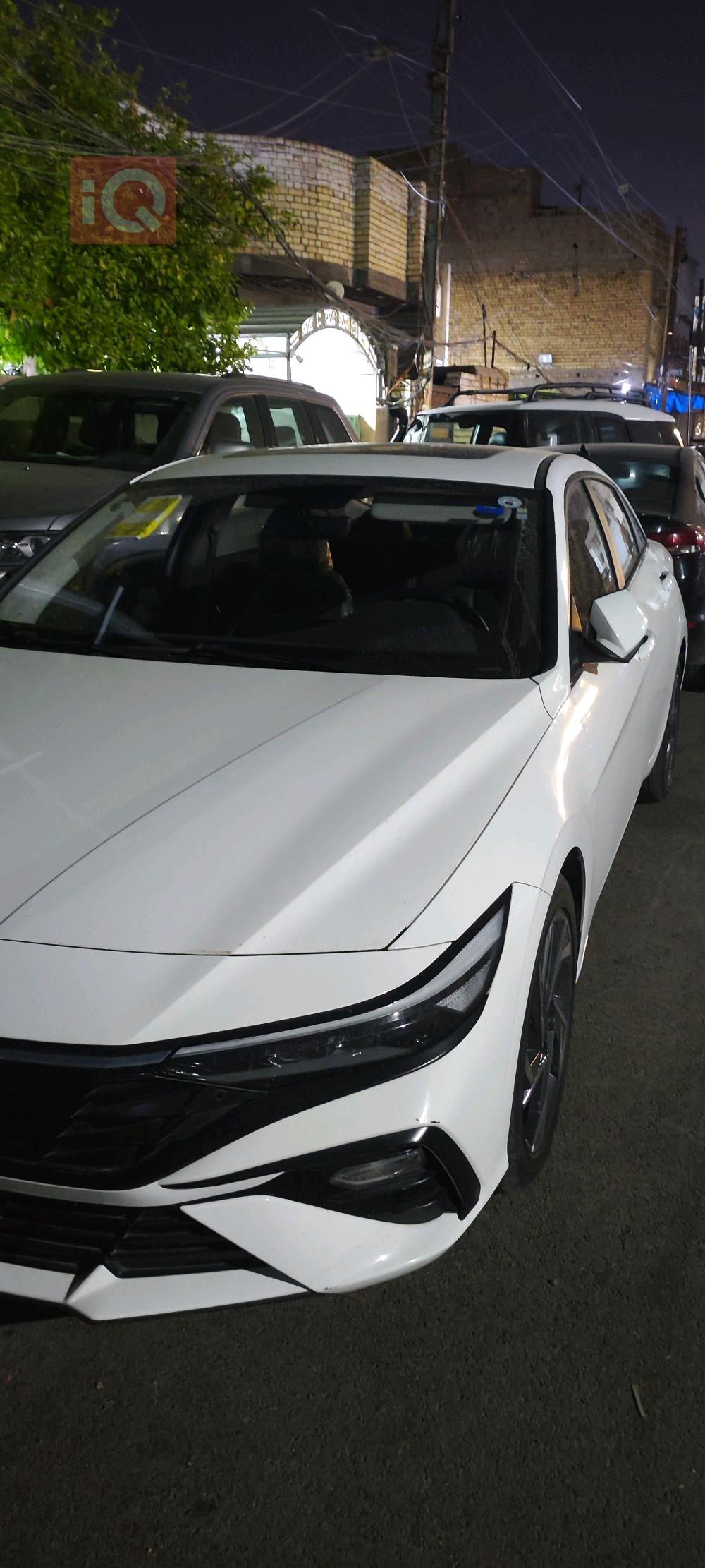 Hyundai Elantra